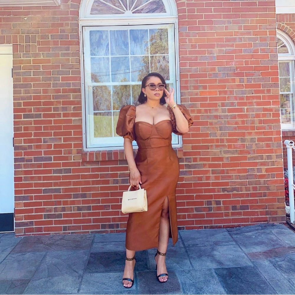 Brown Puff-Sleeve Midi Dress with Front Slit